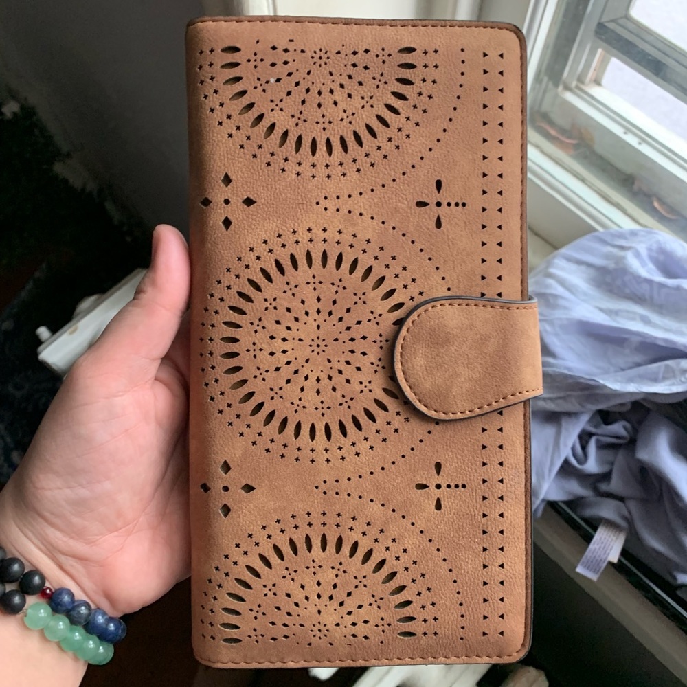 Large wallet